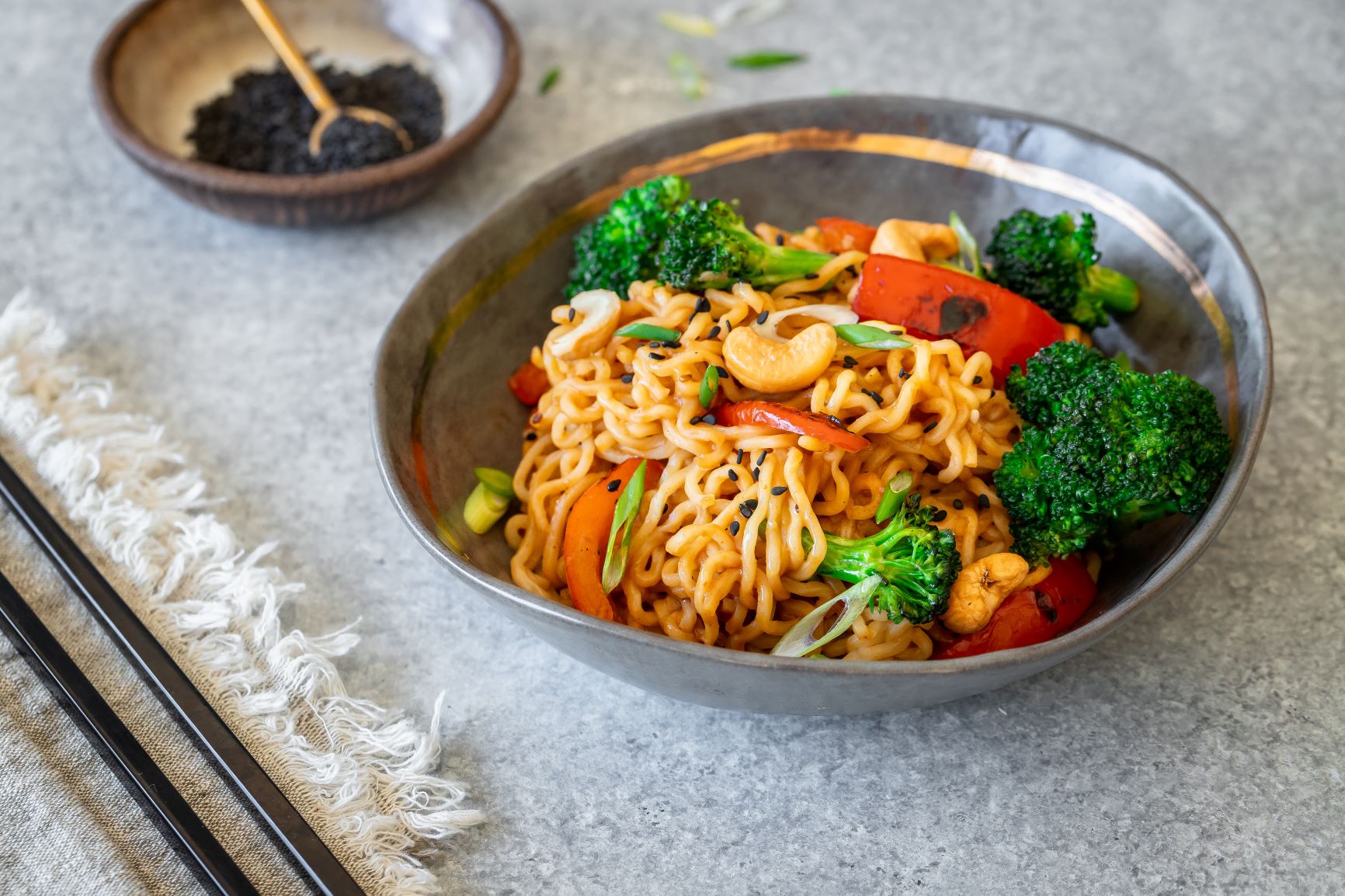 Spicy Miso Ramen Stir Fry - Annie Chun's